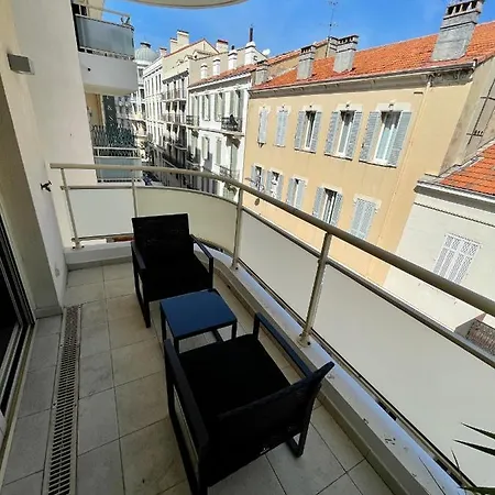 Montaigne Appartement *